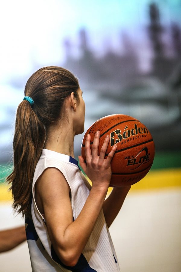 Dunking Into Girls Varsity Basketball