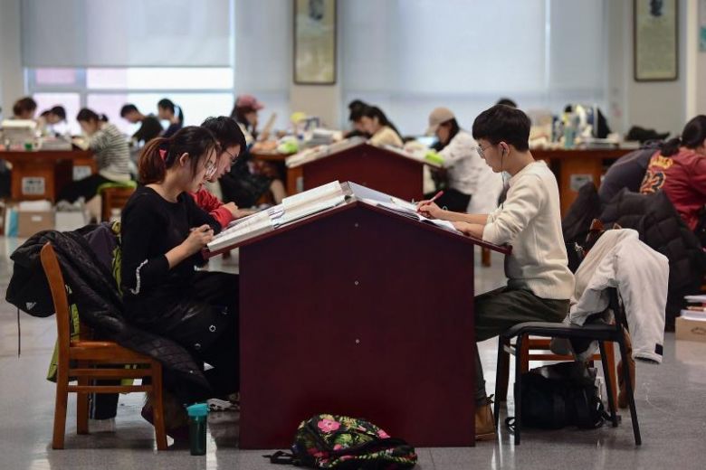 Foreign Entrance Exams Cancelled for Chinese Students