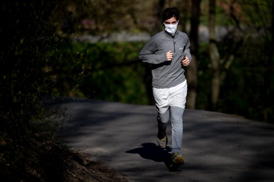 How To Stay Safe While Running Outside
