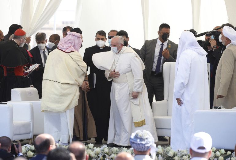 Historic Meeting Between Pope Francis and Iraq’s Top Shiite Cleric