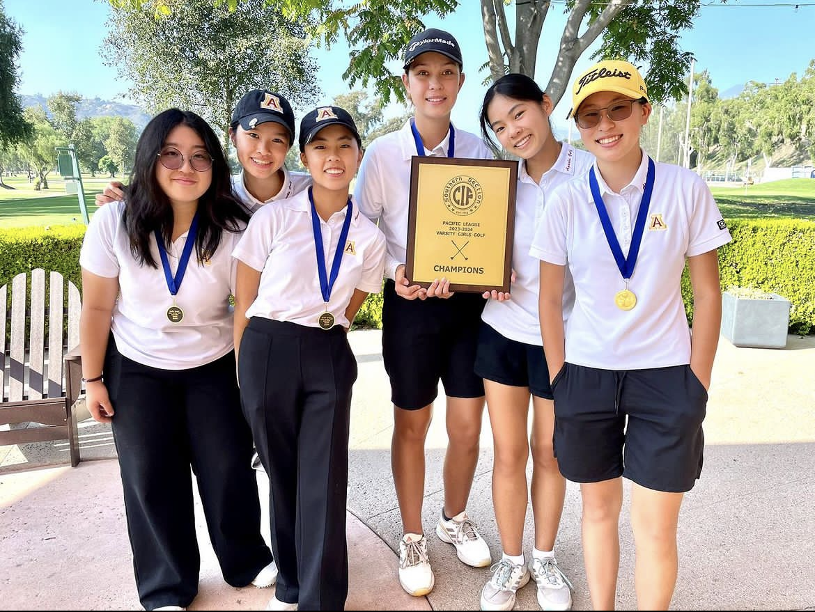 Girls Golf Wins Pacific League Finals
