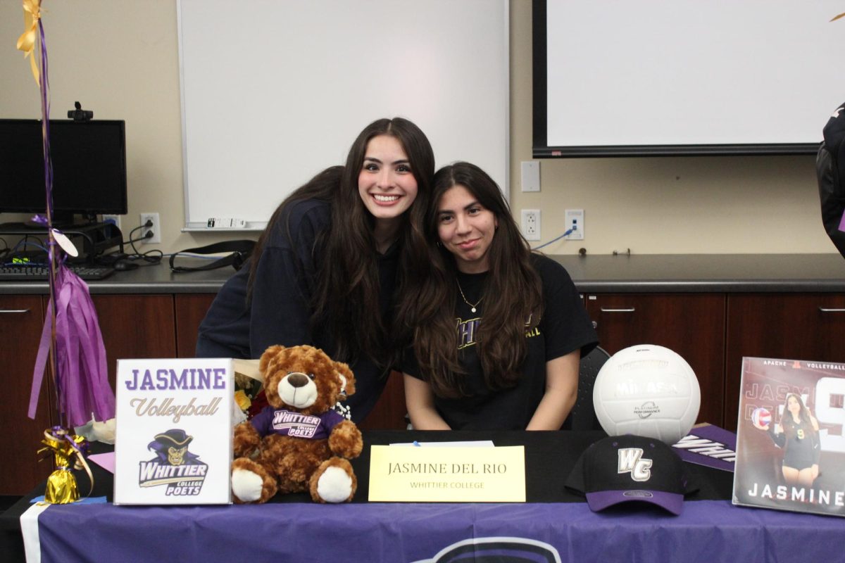 Jasmine Del Rio Commits to Whittier College